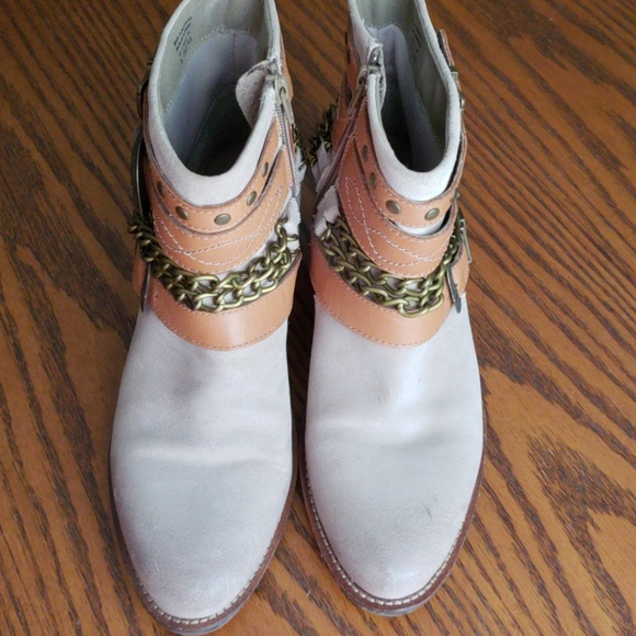 ×SOLD×ALDO CHAIN BOOTS 8/38.5EURO - Picture 3 of 16